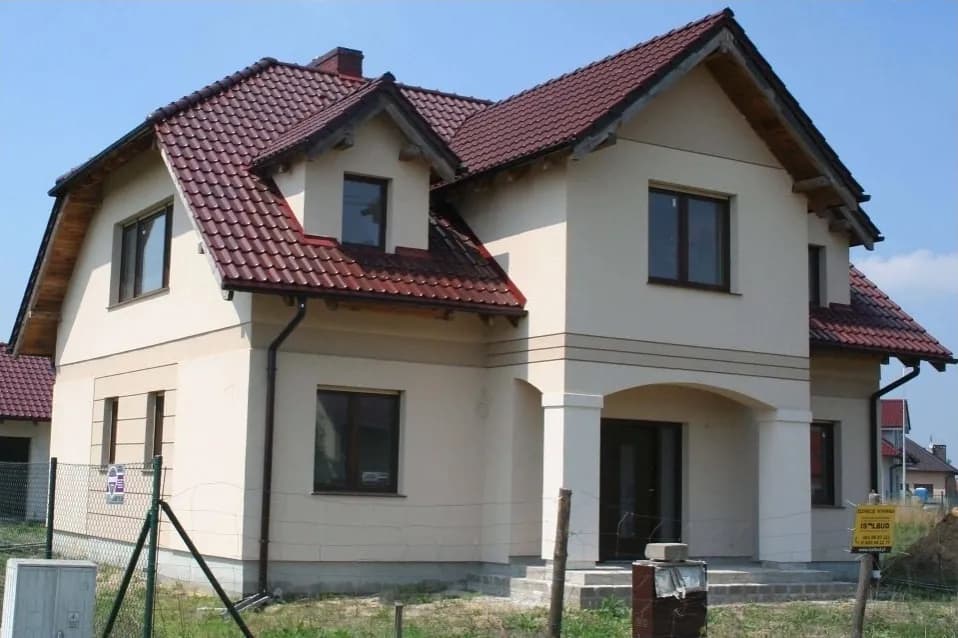 Jaka elewacja do kasztanowego dachu: 5 sprawdzonych kompozycji kolorów