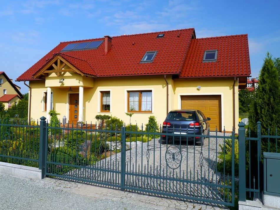 Jakie kolory pasują do żółtej elewacji? 5 najlepszych propozycji