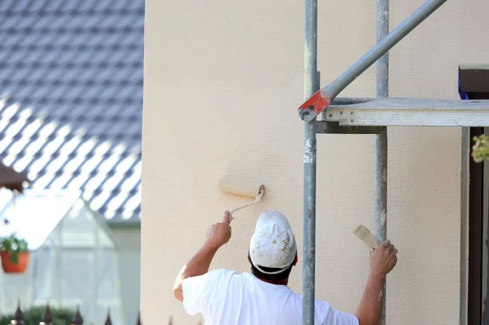 Jak często malować elewację: porady i wskazówki dla właścicieli domów