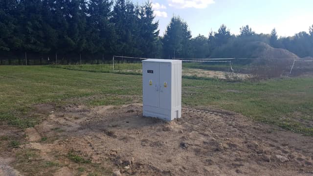 Koszt podłączenia mediów na działce - dowiedz się, ile zapłacisz