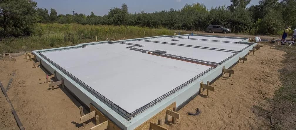 Styrodur pod płytę fundamentową: klucz do efektywnej izolacji