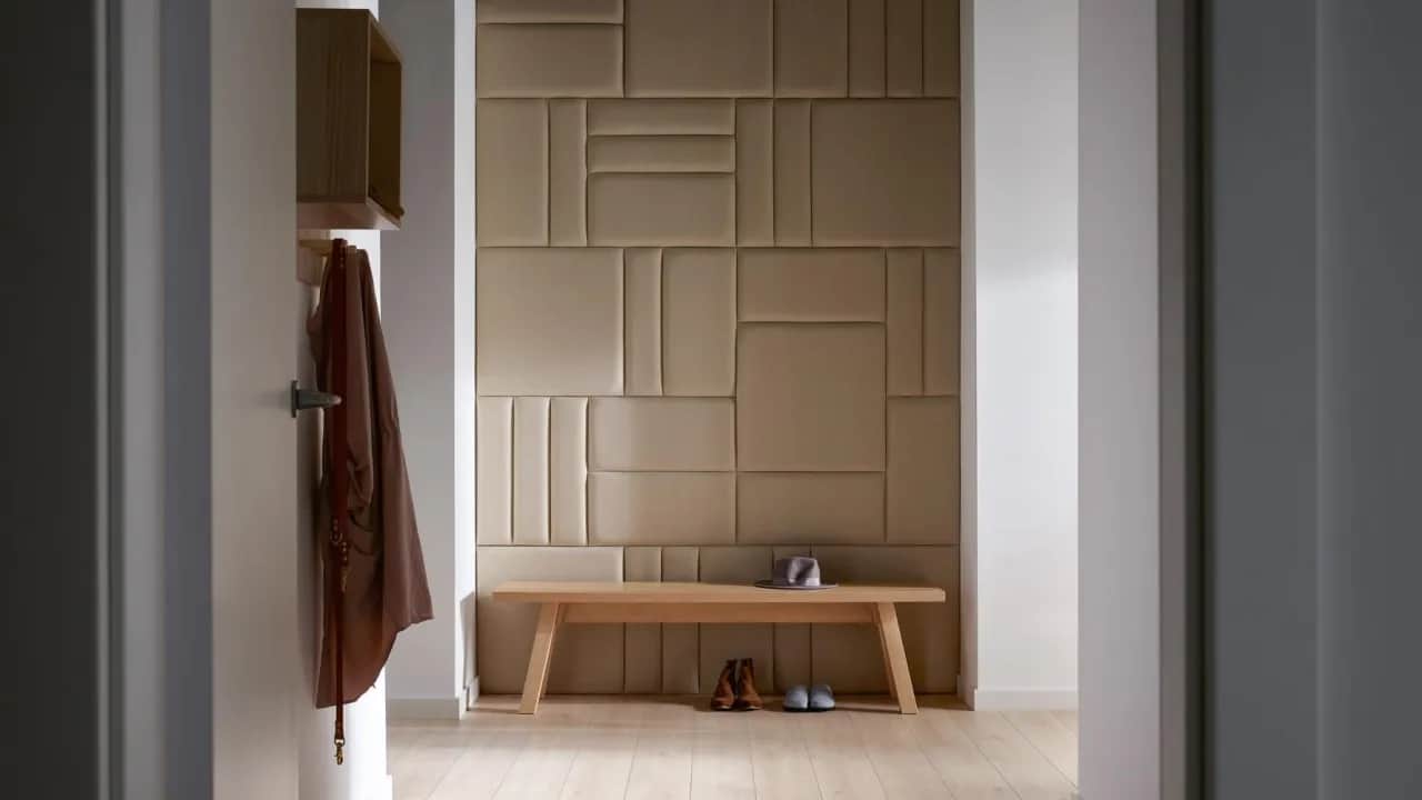 Pomysły na to, co powiesić na ścianę w przedpokoju, które zaskoczą