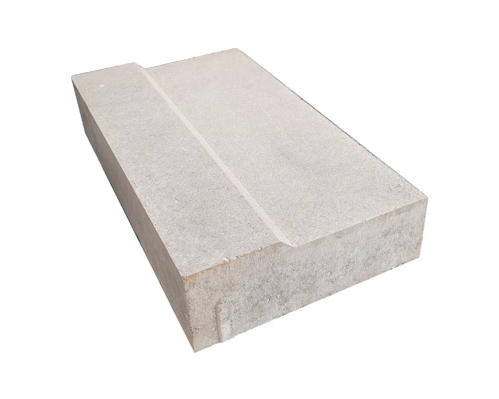 Korytko ściekowe przykrawężnikowe: jak efektywnie odwodnić podjazd?