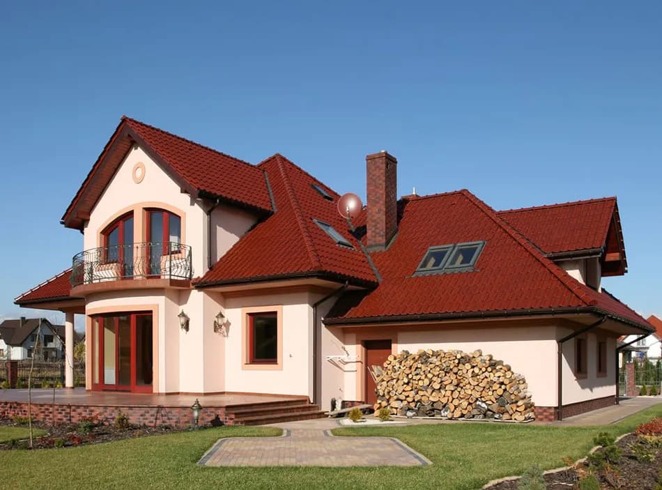 Jaka elewacja do bordowego dachu: 5 najlepszych kolorów i inspiracji