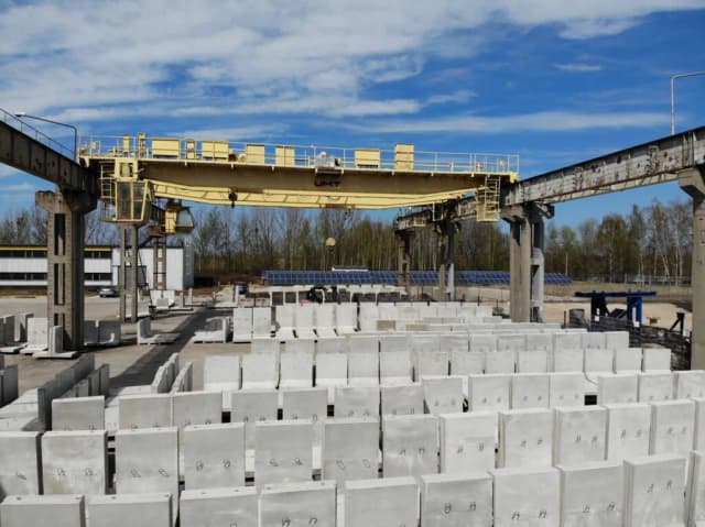 Jak mur oporowy może zwiększyć funkcjonalność i estetykę Twojego ogrodu?